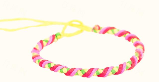 五彩绳图片_五彩绳图片真实照片