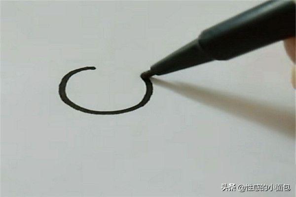 兔子怎么画简单又漂亮（简笔兔子怎么画简单又好看）