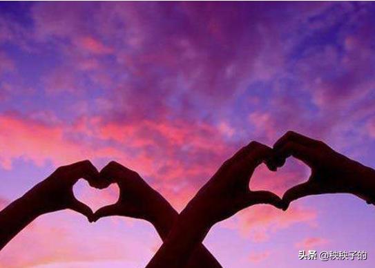 浪漫爱情的小故事（浪漫爱情的小故事有哪些）